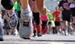 Vận động viên chạy marathon cần tập trung quan sát từng bước chân của mình trong suốt cuộc đua.