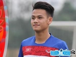 Hồ Tấn Tài là một cầu thủ bóng đá thuộc đội Bình Dương, sở hữu áo số 120 và đội trưởng với số áo 5.