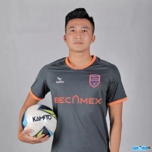 Cầu thủ #66 Đào Tấn Lộc của Bình Dương #95.