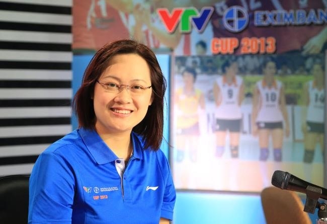 BLV Tiểu Huyền sinh năm 1990 và là người đứng đầu trong danh sách những BLV được yêu thích nhất trên VTV. Nàng BLV này nổi tiếng với sự thông minh, nhanh nhạy và sự chuyên nghiệp trong công việc.