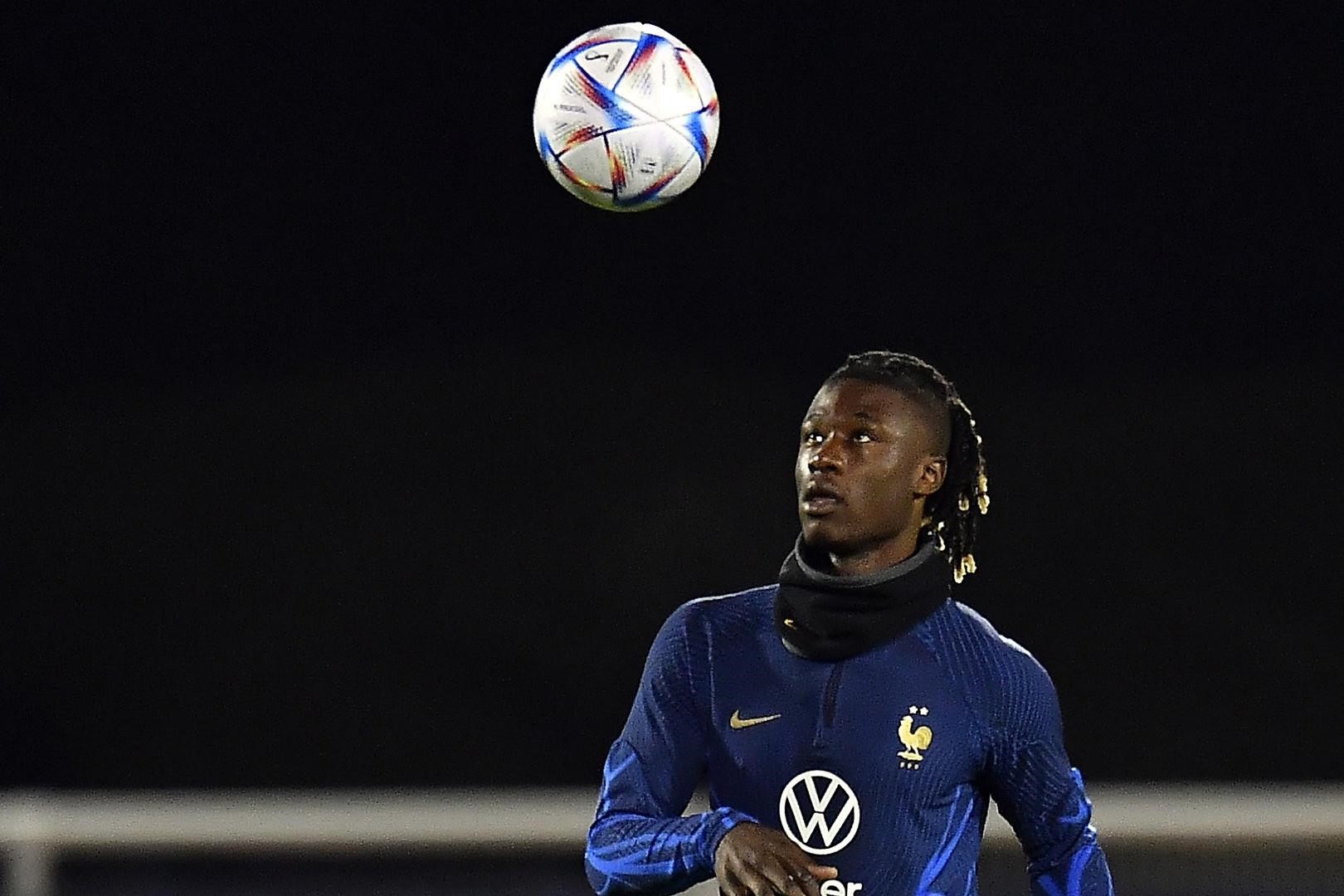 Camavinga thế chỗ Pogba trong đội tuyển Pháp.