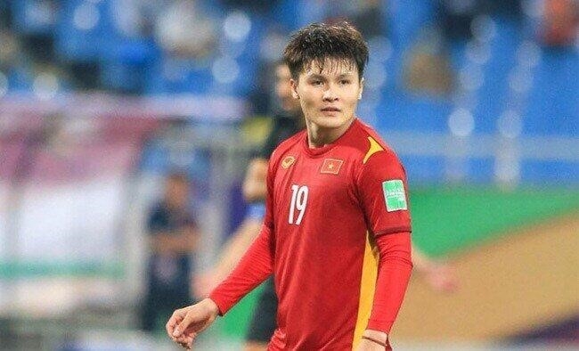 Nguyễn Quang Hải là một cầu thủ bóng đá nổi tiếng của đội tuyển Việt Nam và CLB Hà Nội FC, được yêu mến bởi tốc độ, kỹ thuật và khả năng ghi bàn xuất sắc.